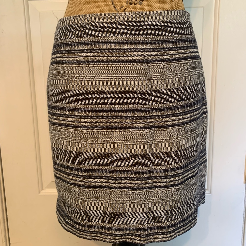 Banana Republic women’s skirt size 2